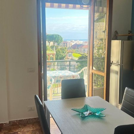 Apartment Aurora & Nicole Ideal Per Biker Con Terazza Vista Mare Parcheggio E Wi-Fi Gratuiti Пьетра-Лигуре Экстерьер фото